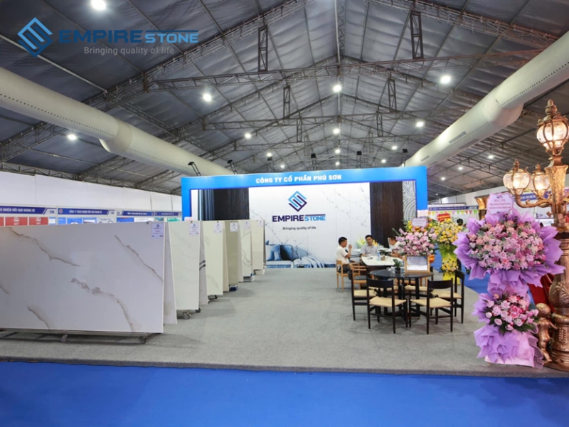 Đá nhân tạo gốc thạch anh PQ157-Vena Tino Brown: Vẻ đẹp tinh tế đến từ bộ sưu tập VENETIAN
