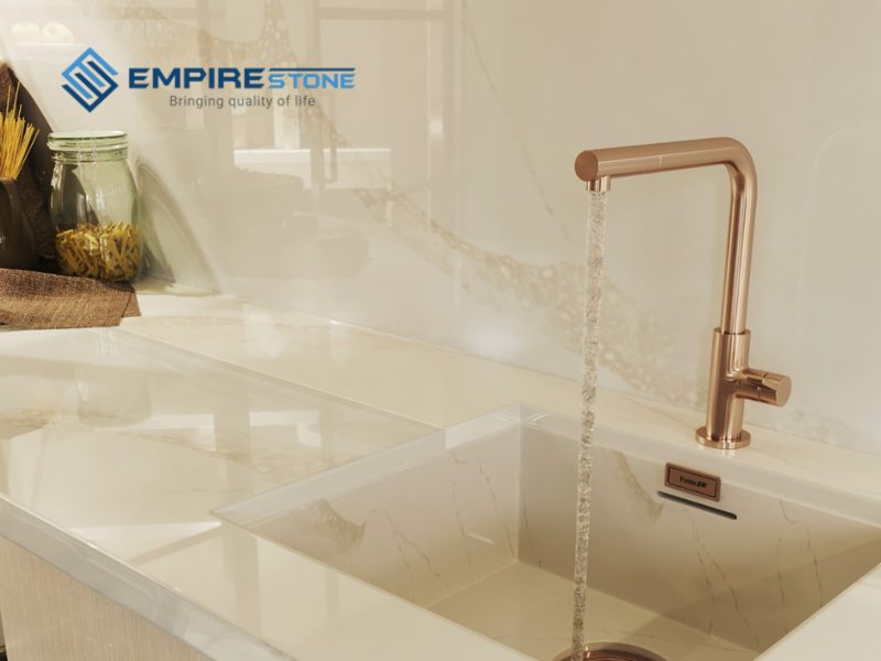 lavabo đá thạch anh có dễ vệ sinh không 
