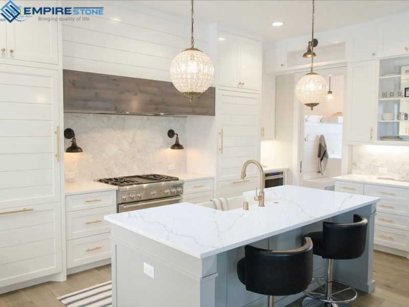 Những lưu ý chọn đá ốp bàn bếp đẹp, bền và đẳng cấp chon nen tran mau logo xanh den hay toi mau chon trang 25 1