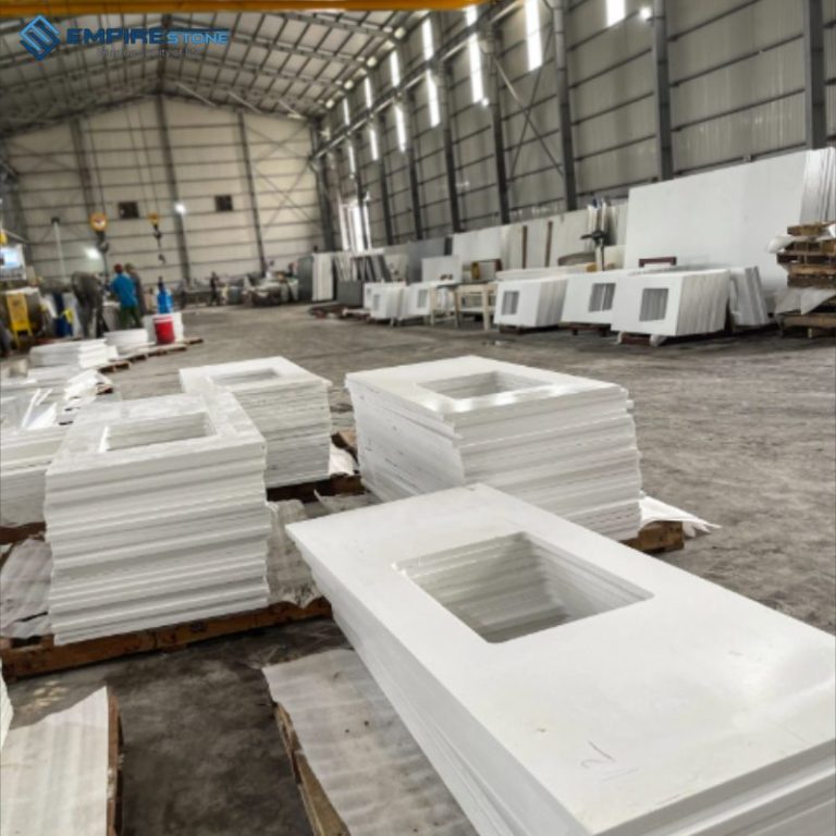 Tìm tổng kho đá nhân tạo gốc thạch anh có đa dạng mẫu, giá tận gốc