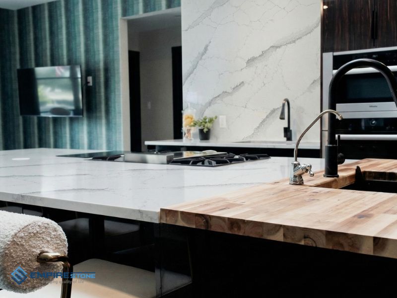 giá đá ốp bếp trên dưới