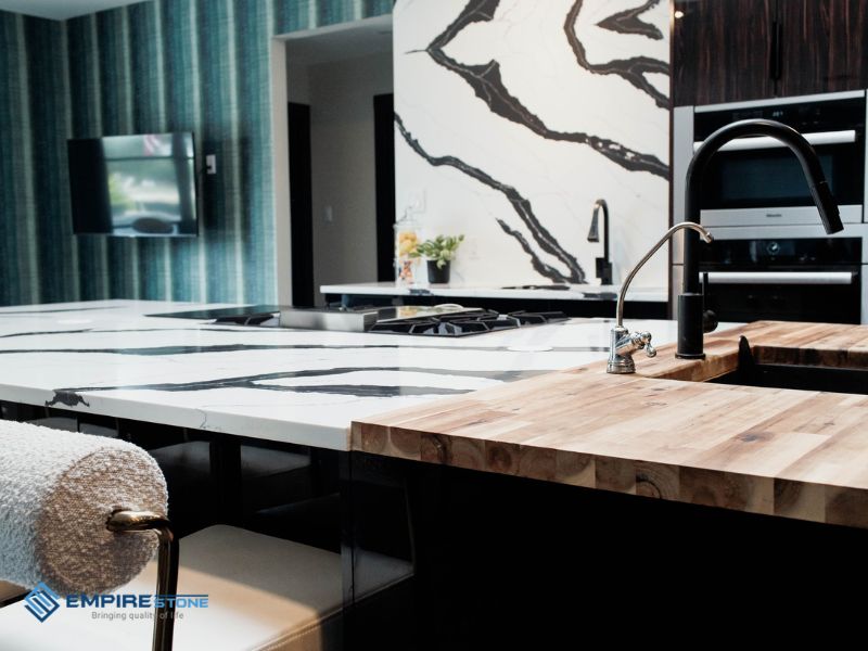 giá đá ốp bếp trên dưới