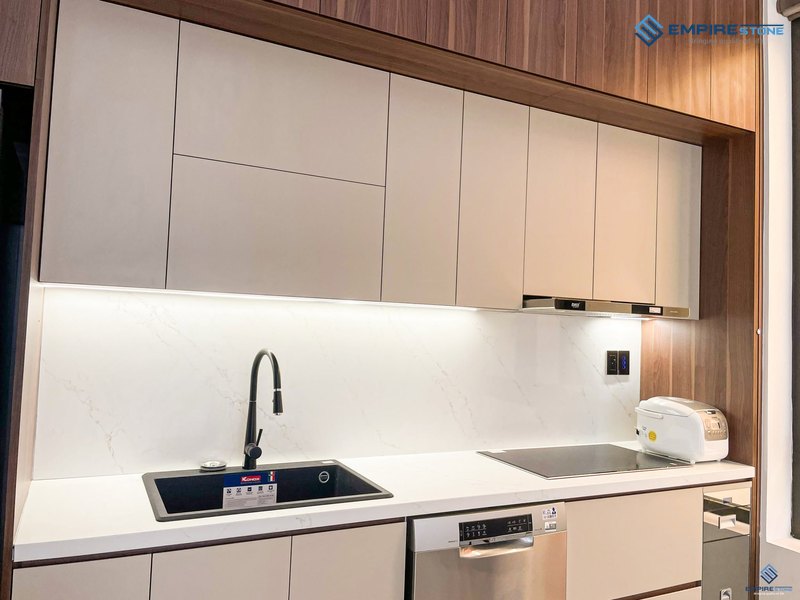 đá trắng trơn