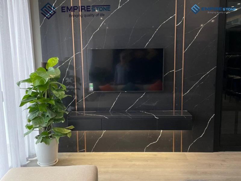 Đá đen tia chớp: Phân biệt marble tự nhiên và đá thạch anh, cách chọn và bảo quản đá đen tia chớp